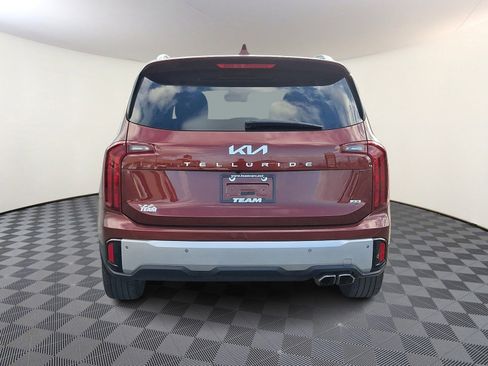 Used 2024 Kia Telluride S w/ S Sunroof Package image 5