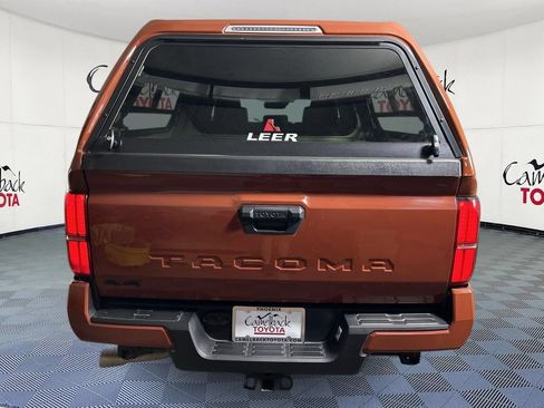 Used 2025 Toyota Tacoma TRD Off-Road AWD/4WD image 7