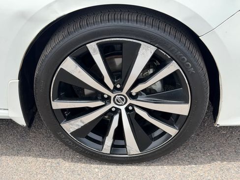 Certified 2022 Nissan Altima 2.5 SR FWD image 10