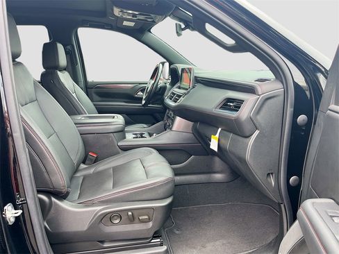 Used 2022 Chevrolet Tahoe RST image 31