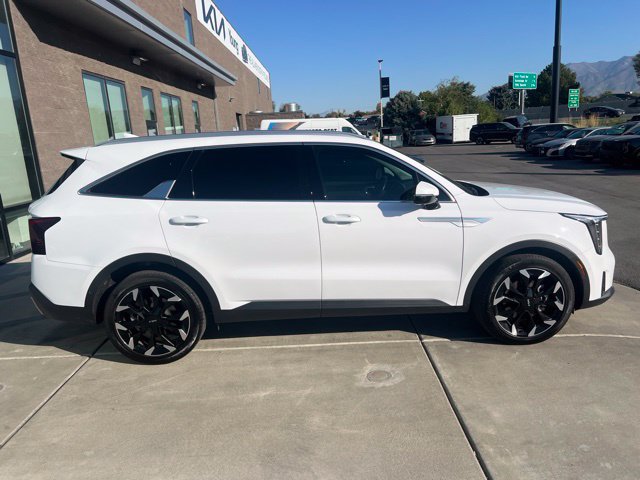 Used 2025 Kia Sorento SX FWD image 5