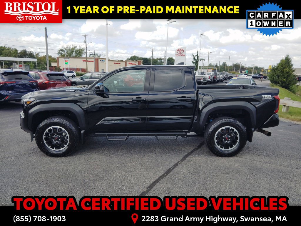 Used 2025 Toyota Tacoma TRD Off-Road AWD/4WD image 5