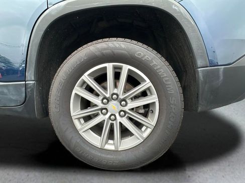 Used 2022 Chevrolet Traverse LT AWD/4WD image 24