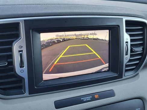 Used 2017 Kia Sportage EX image 23