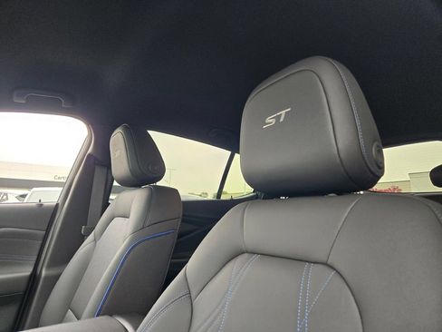 New 2026 Buick Envista Sport Touring w/ Convenience I Package FWD image 5