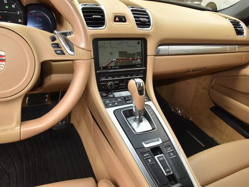 Used 2013 Porsche Boxster w/ Infotainment Pkg RWD image 23