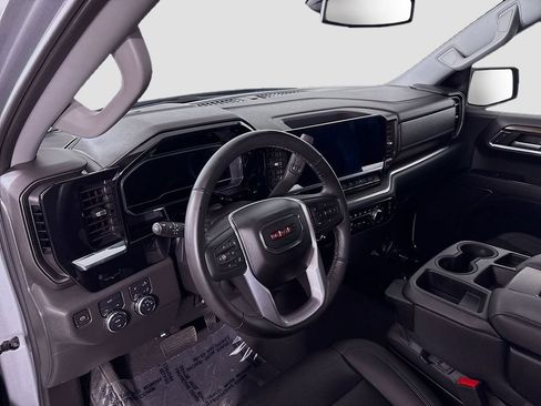 Certified 2024 GMC Sierra 1500 SLT AWD/4WD image 10