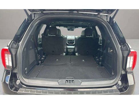 Used 2025 Ford Explorer ST-Line w/ Premium Package AWD/4WD image 9