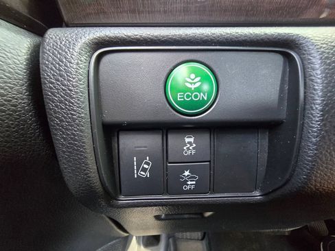 Used 2017 Honda Accord Hybrid Sedan image 21