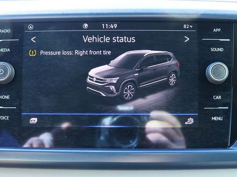 Used 2023 Volkswagen Taos SE image 47