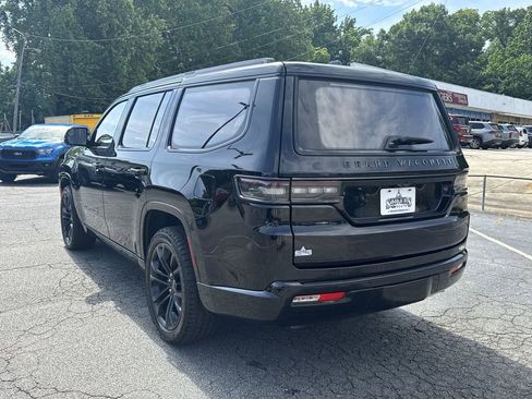 Used 2023 Jeep Grand Wagoneer Series II AWD/4WD image 5