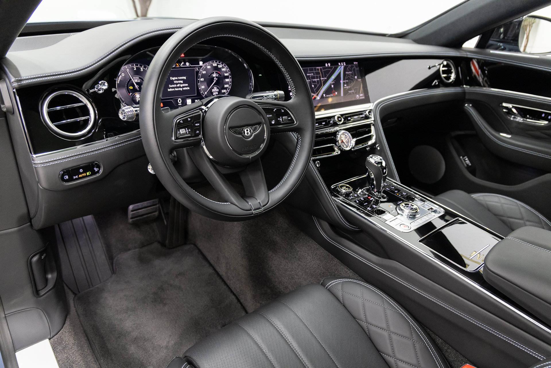 Used 2024 Bentley Flying Spur Plug-In Hybrid AWD/4WD image 6