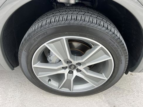 Used 2025 Audi Q5 2.0T Premium image 12