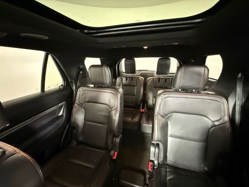 Used 2017 Ford Explorer Sport w/ Equipment Group 401A AWD/4WD image 35