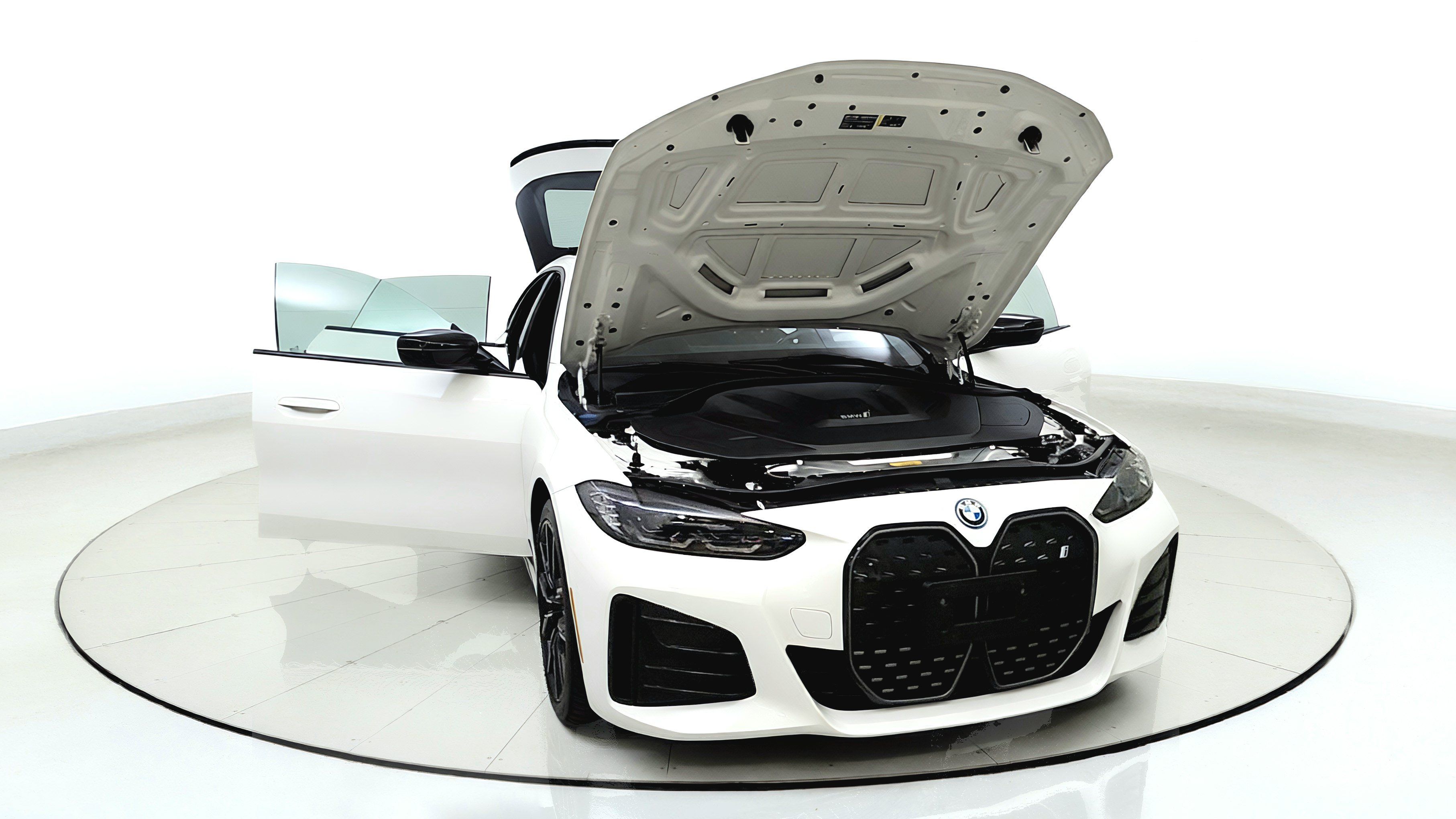 Used 2023 BMW i4 eDrive40 w/ M Sport Package RWD image 9