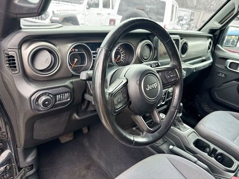 Used 2022 Jeep Wrangler Unlimited Sport S image 10