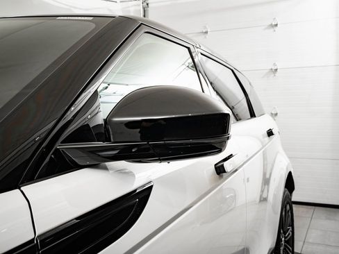 Used 2024 Land Rover Range Rover Evoque S image 17