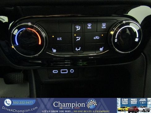 Used 2023 Buick Encore GX Preferred w/ Cold Weather Comfort Package AWD/4WD image 29
