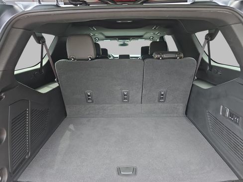 Certified 2021 GMC Yukon XL AT4 w/ AT4 Premium Package AWD/4WD image 13