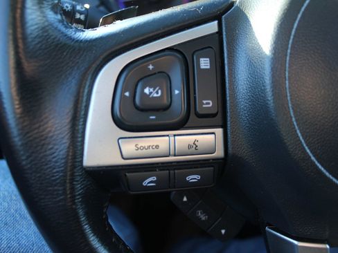 Used 2017 Subaru Outback 2.5i Premium image 13