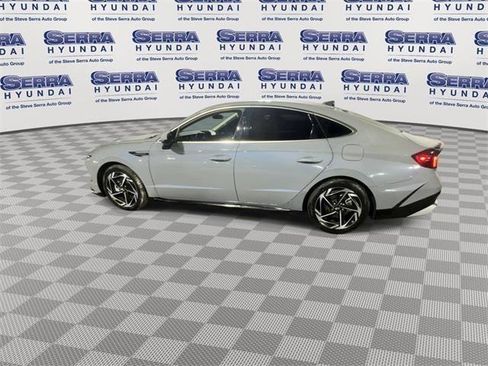 Certified 2024 Hyundai Sonata SEL w/ Convenience Package image 5