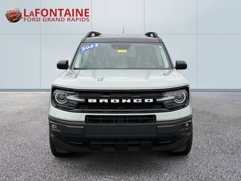 Used 2023 Ford Bronco Sport Outer Banks AWD/4WD image 2