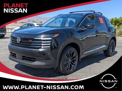 Certified 2025 Nissan Kicks SR FWD image 1