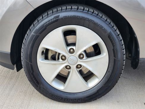 Used 2015 Kia Soul Base image 11