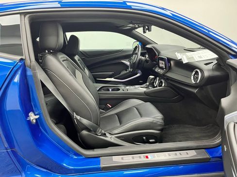 Used 2018 Chevrolet Camaro SS RWD image 32