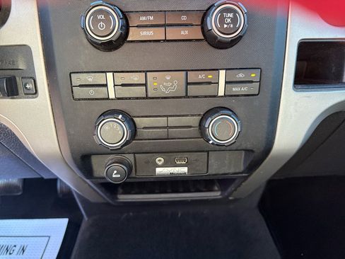Used 2012 Ford F150 XLT w/ XLT Chrome Pkg image 11
