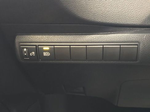 Certified 2025 Toyota Corolla LE FWD image 25