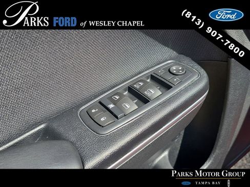 Used 2017 Dodge Charger SE w/ Popular Equipment Group image 16