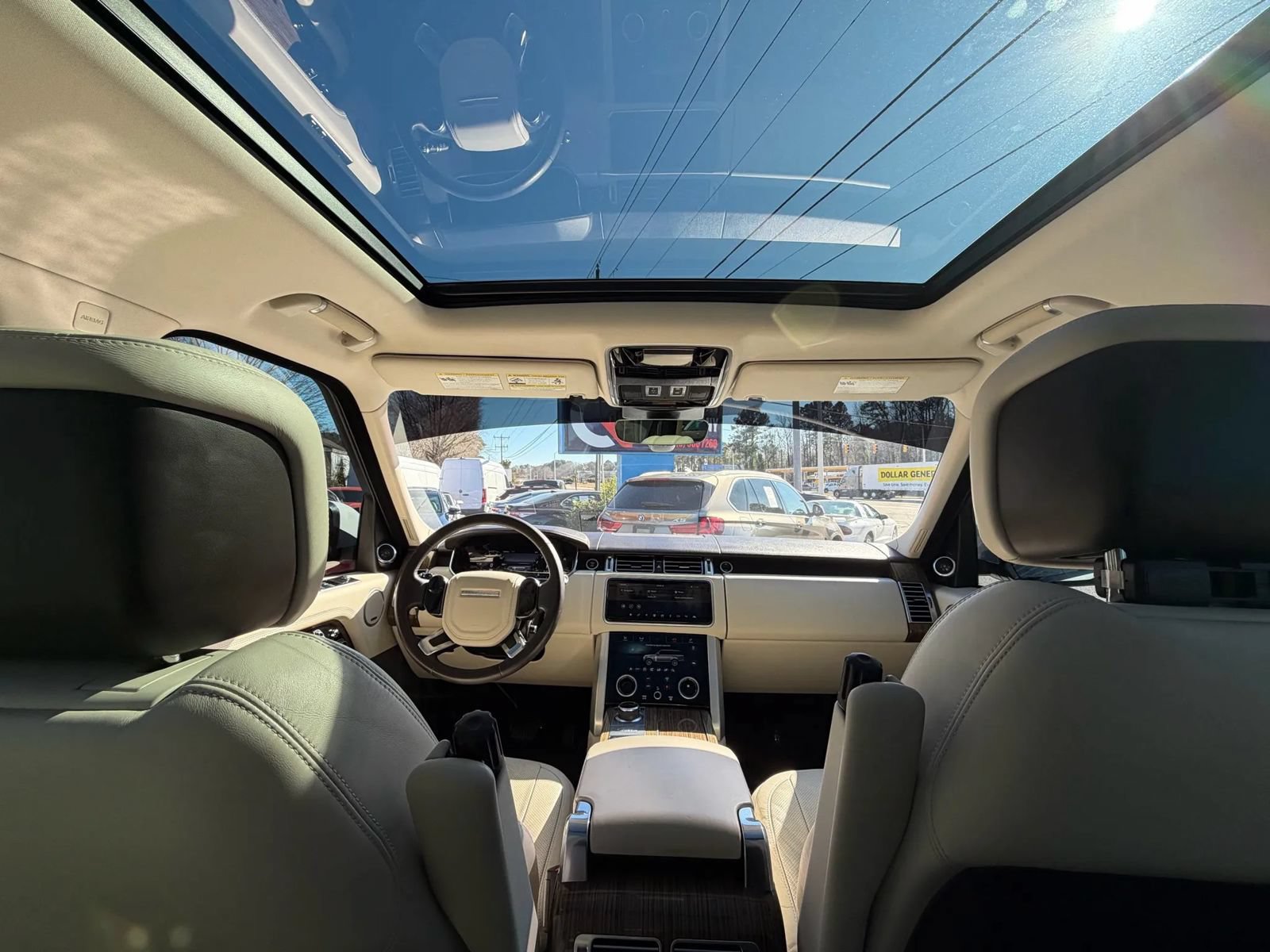 Used 2019 Land Rover Range Rover HSE AWD/4WD image 28