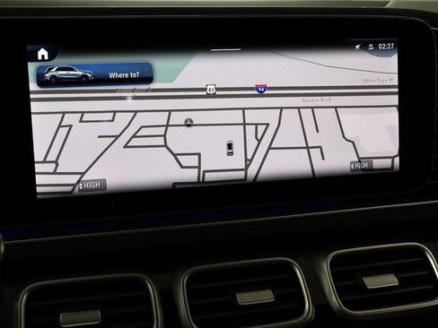 Used 2024 Mercedes-Benz GLE 350 4MATIC w/ Driver Assistance Package image 21