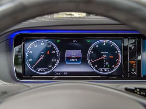 Used 2017 Mercedes-Benz S 550 4MATIC Sedan image 18
