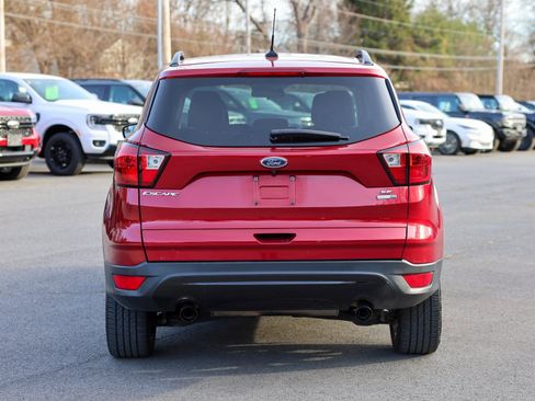 Used 2019 Ford Escape SE image 6
