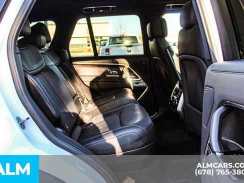 Used 2024 Land Rover Range Rover SE image 19