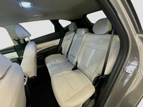 Used 2025 Hyundai Tucson SEL AWD/4WD image 28