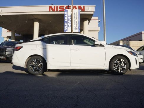 Certified 2024 Nissan Sentra SV image 3