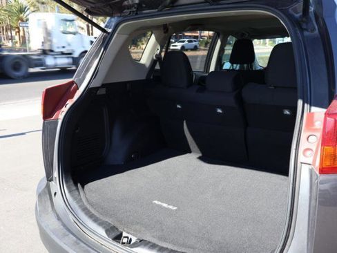 Used 2013 Toyota RAV4 XLE w/ Preferred Accessory Pkg FWD image 14