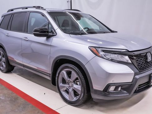 Used 2019 Honda Passport Touring image 4