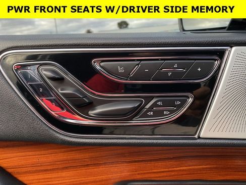 Used 2018 Lincoln Navigator Reserve w/ Technology Package image 15