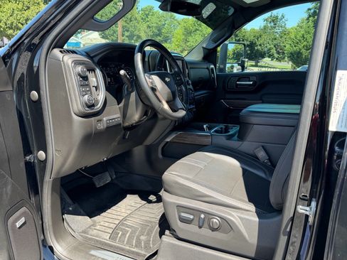 Used 2023 Chevrolet Silverado 3500 High Country w/ Safety Package II AWD/4WD image 9