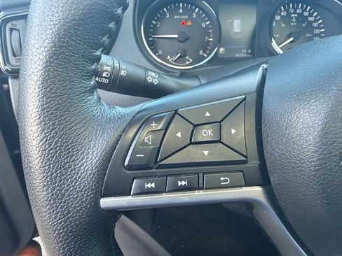 Used 2020 Nissan Rogue SL AWD/4WD image 9