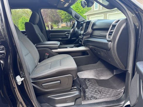 Used 2019 RAM 1500 Big Horn AWD/4WD image 19