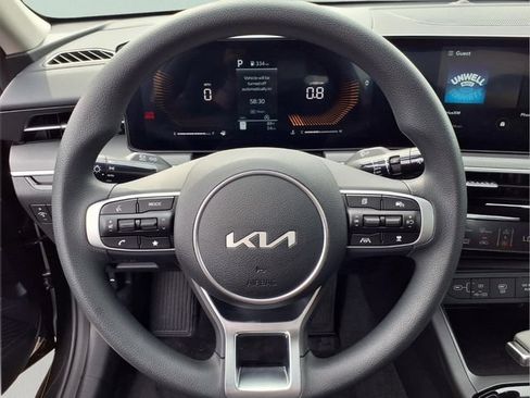 New 2026 Kia K5 LXS FWD image 8