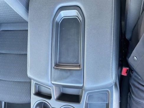 Used 2022 Chevrolet Silverado 1500 LT image 10