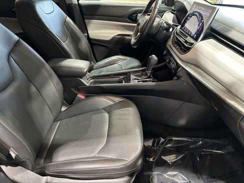 Used 2022 Jeep Compass Limited AWD/4WD image 17