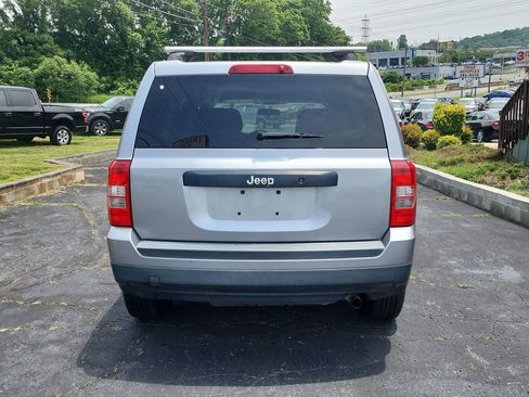 Used 2014 Jeep Patriot Sport image 6