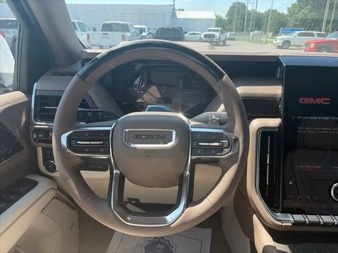 New 2026 GMC Yukon Denali w/ Advanced Technology Package AWD/4WD image 16